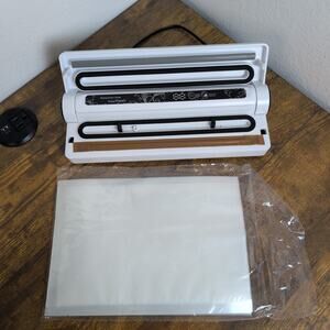 Automatic Food Vacuum Sealer Machine AD03 Dry Moist Modes w/ Starter Vacuum Bags